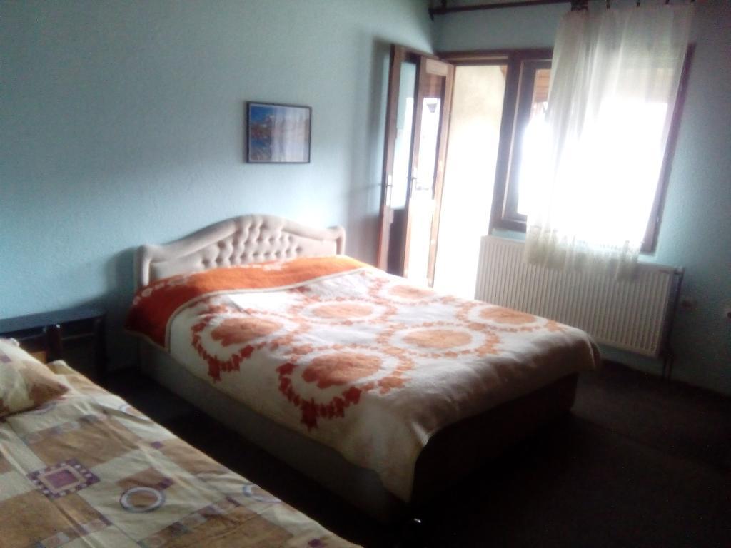 Guesthouse Andrea A Zabljak  Bagian luar foto